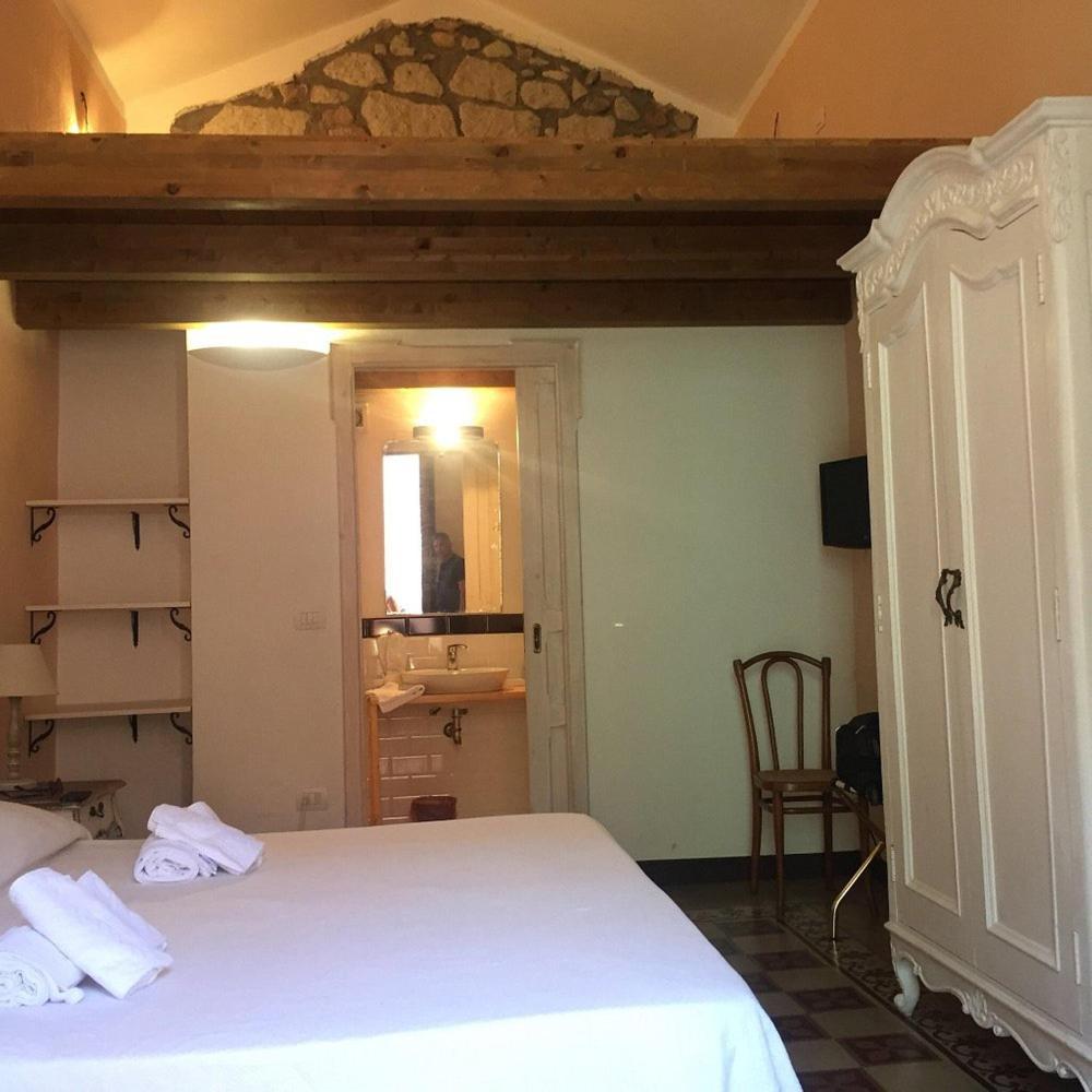 Corso 41 Hotel Bosa Eksteriør billede